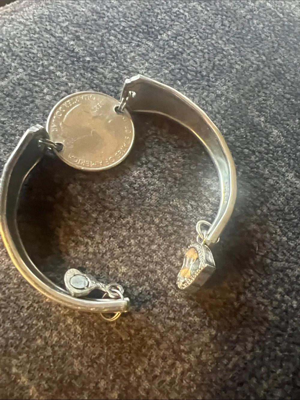 Silver-Tone Coin Link Wristband Bracelet - Vintage-Inspired Silver